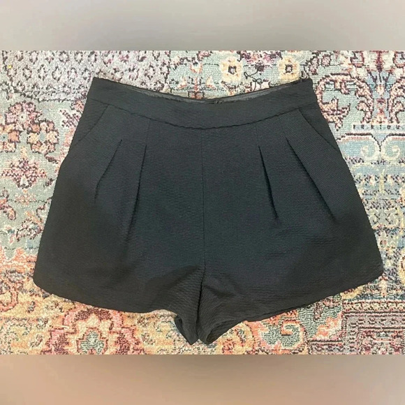 FINAL PRICE MNWT Lush Black Shorts - Picture 1 of 6